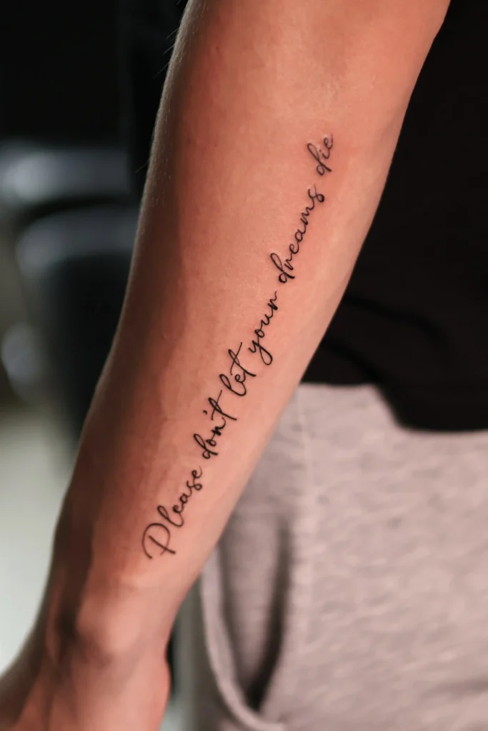 Užrašo tatuiruotė, minimalistinės tatuiruotės Kaune