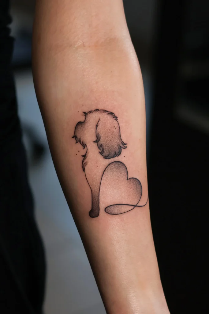 Šuniuko minimalistinė tatuiruotė Kaune